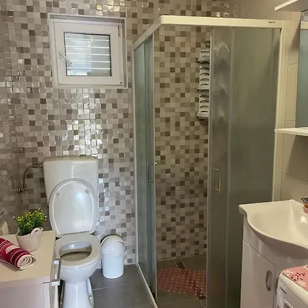 Blue Sky - Jacuzzi & Wine *