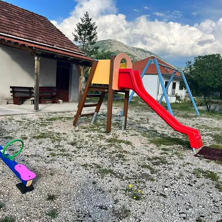 シャレー Blue Sky - Jacuzzi & Wine Ozici