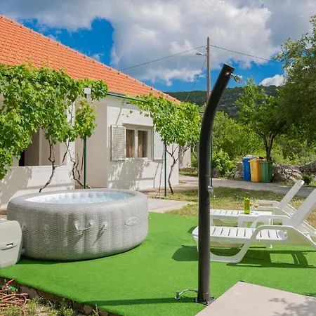 Domek alpejski Blue Sky - Jacuzzi & Wine *