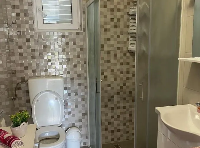 Blue Sky - Jacuzzi & Wine *